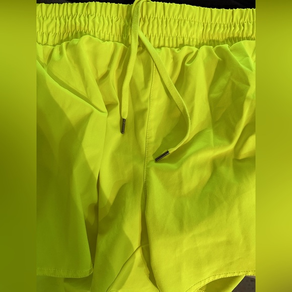 Athletic Works Neon Yellow Shorts - M - Picture 4 of 9